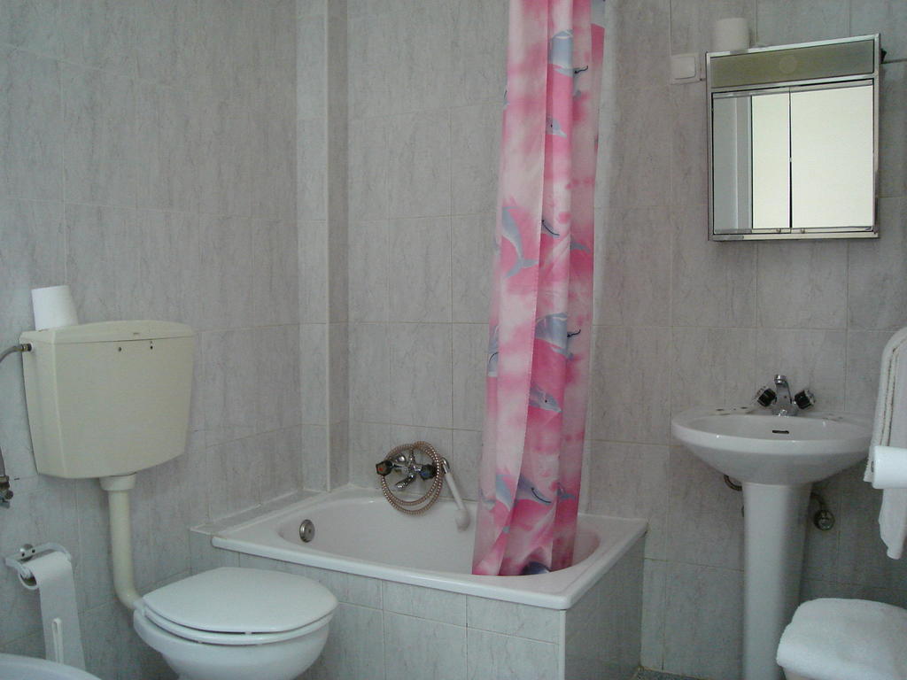 Perola Da Baixa Hotel Lisbon Room photo